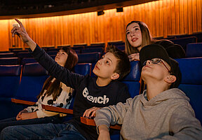 Sonne, Mond und Sterne - Der Sternenhimmel für Groß und Klein ab 7 Jahren Sonne, Mond und Sterne - Der Sternenhimmel für Groß und Klein ab 7 Jahren