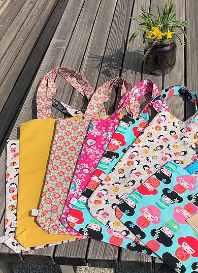 Weniger Plastik, mehr Kreativität: Einzigartige Stoffbeutel zum Einkaufen nähen aus "geretteten" Stoffen 