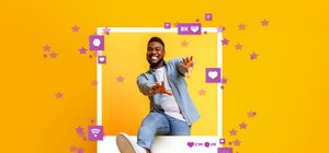 Lehrgang Social Media Manager: Mann springt durch Bilderrahmen