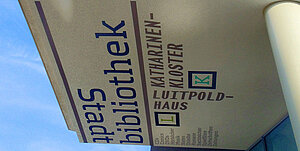 Fassade der Stadtbibliothek Nürnberg