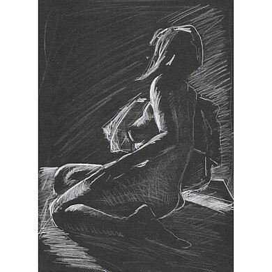 Bild einer gezeichneten Frau als Akt, sitzend.