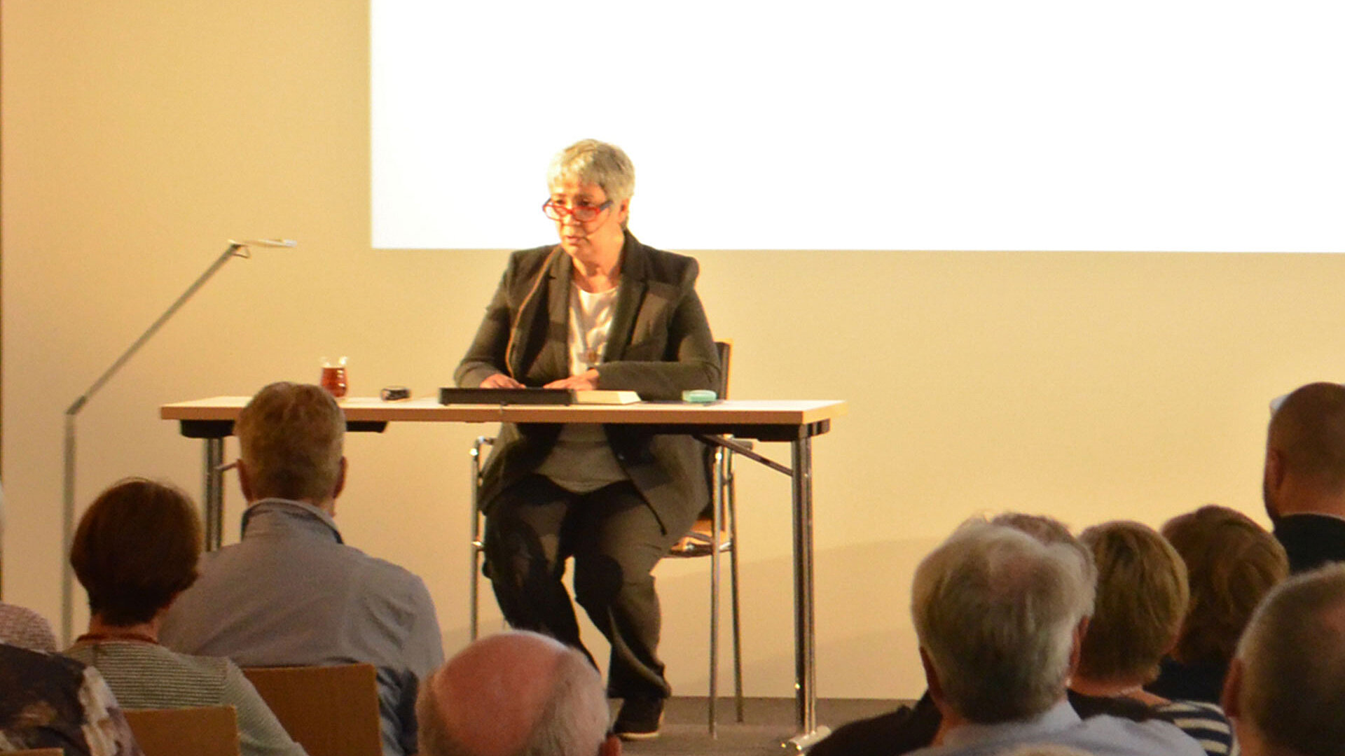 Imamim Seyran Ates zu Gast im Bildungszentrum
