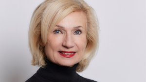 Prof. Dr. Julia Lehner